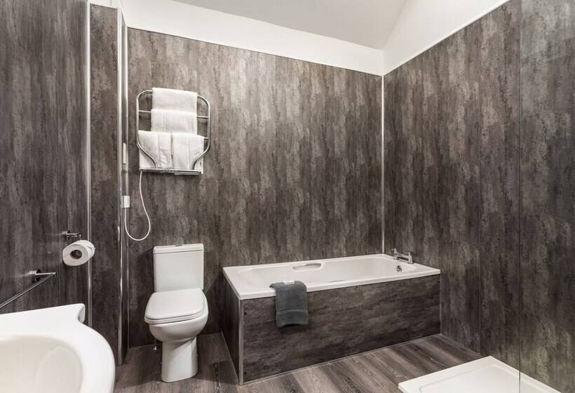 Hotel Orestone Manor