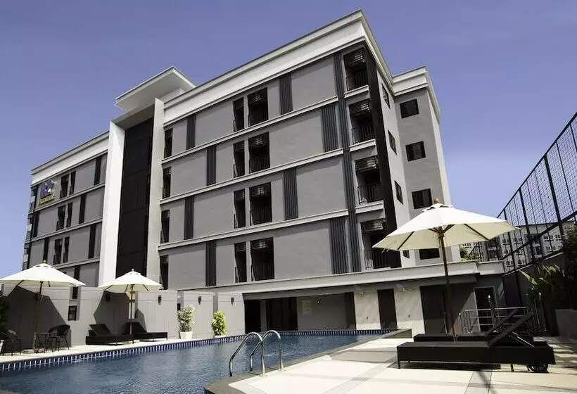 هتل B2 Amata Nakorn Premier