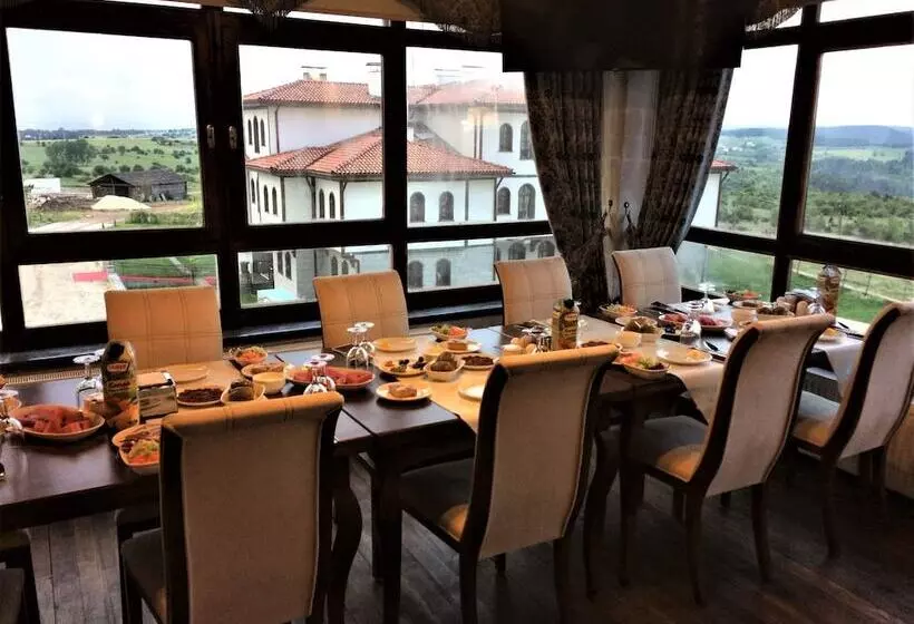 هتل Serife Baci Ogretmenevi Doga Kultur Koyu