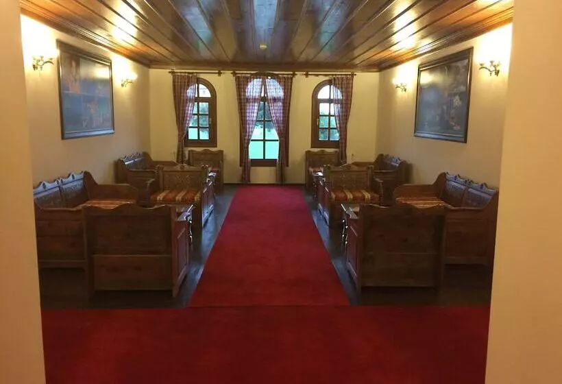هتل Serife Baci Ogretmenevi Doga Kultur Koyu