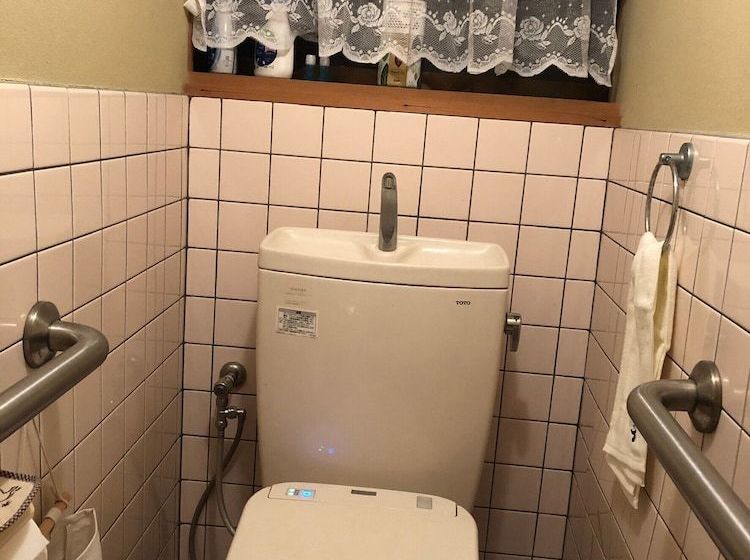 ペンション Home Stay Inn Hanare