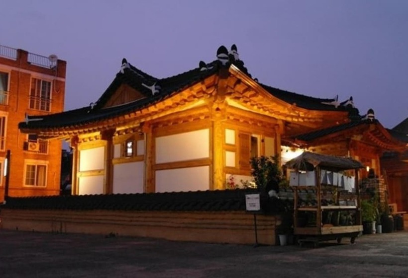 Jeonju Hyangchon Pension