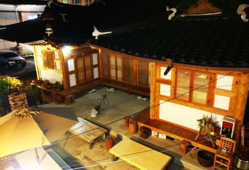 Jeonju Hyangchon Pension