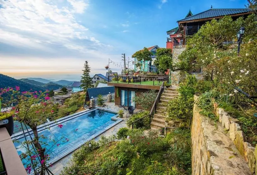 Roses Villa  Biet Thu Hoa Hong Tam Dao