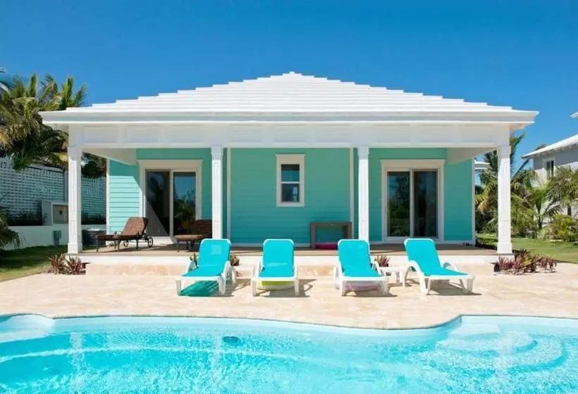 Aqua Villa And Cottage