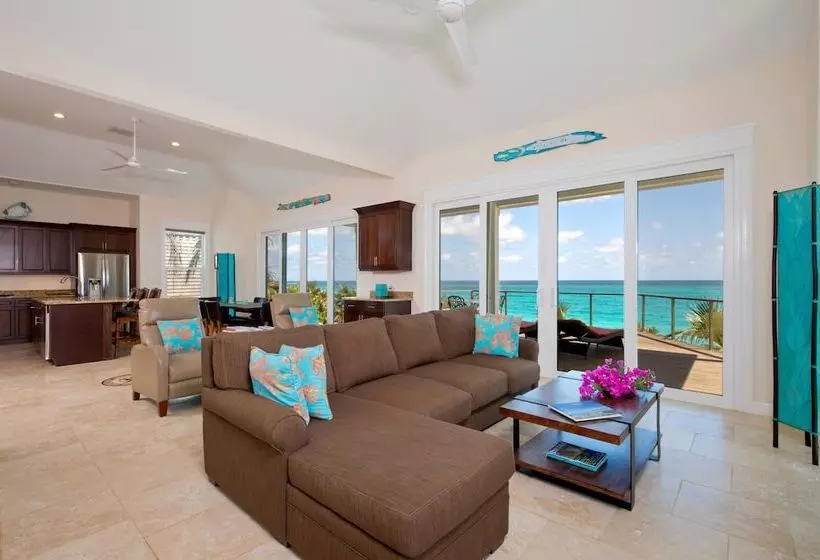 Aqua Villa And Cottage