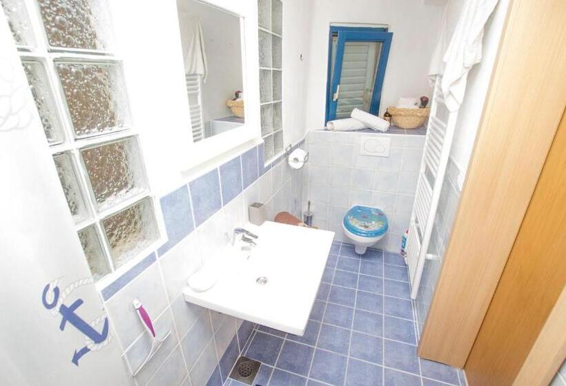 Captain Marino Apartments