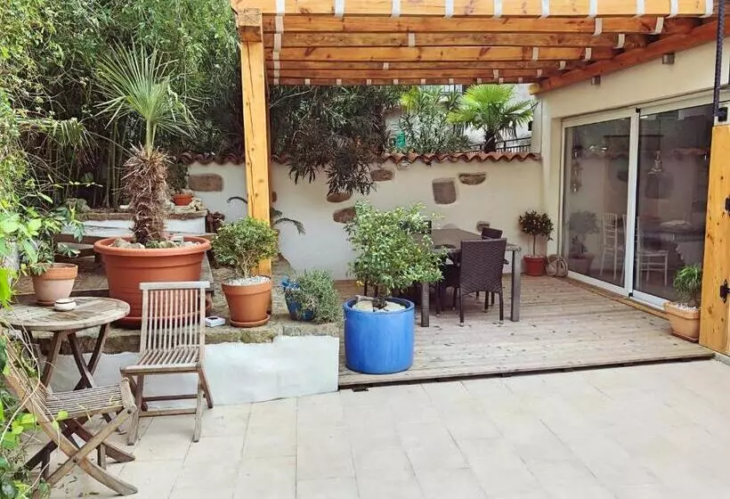 Captain Marino Apartments