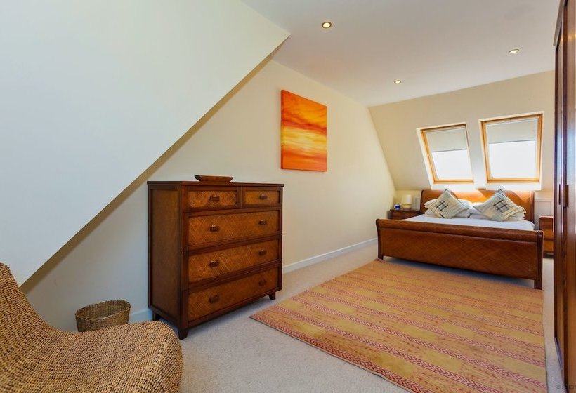 Croyde Brambles 5 Bedrooms