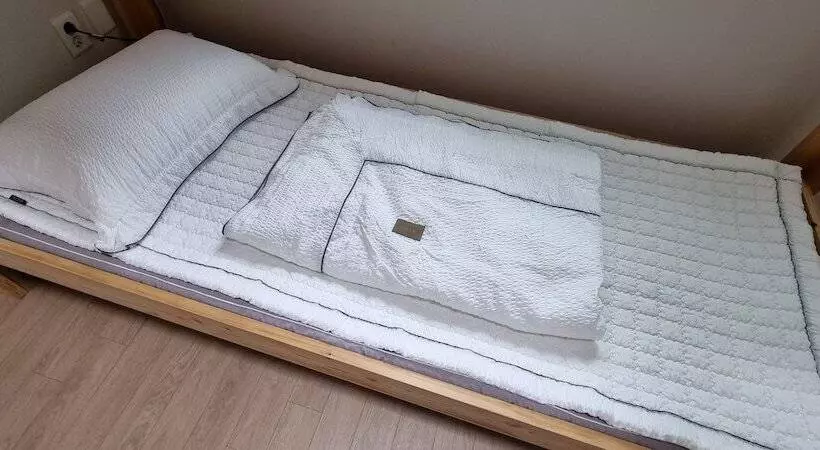 Daegu House   Hostel