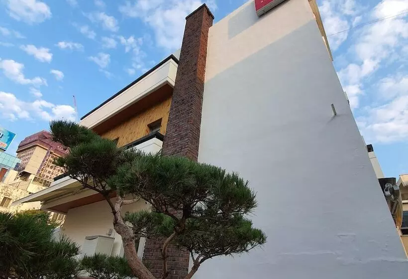 Daegu House   Hostel