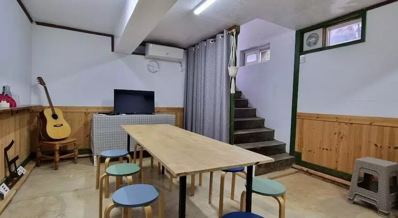 Daegu House   Hostel