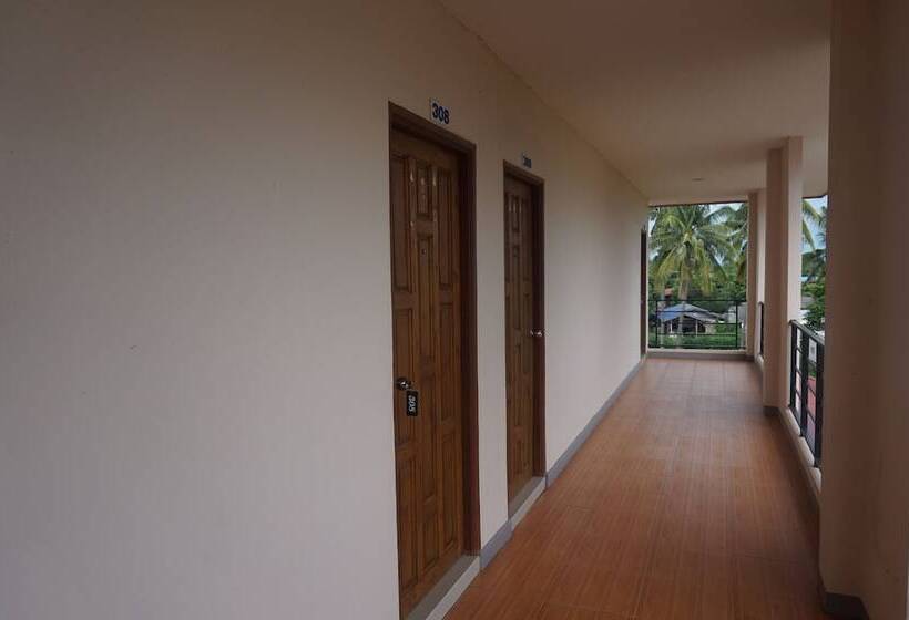 Отель Bumnsaya Place