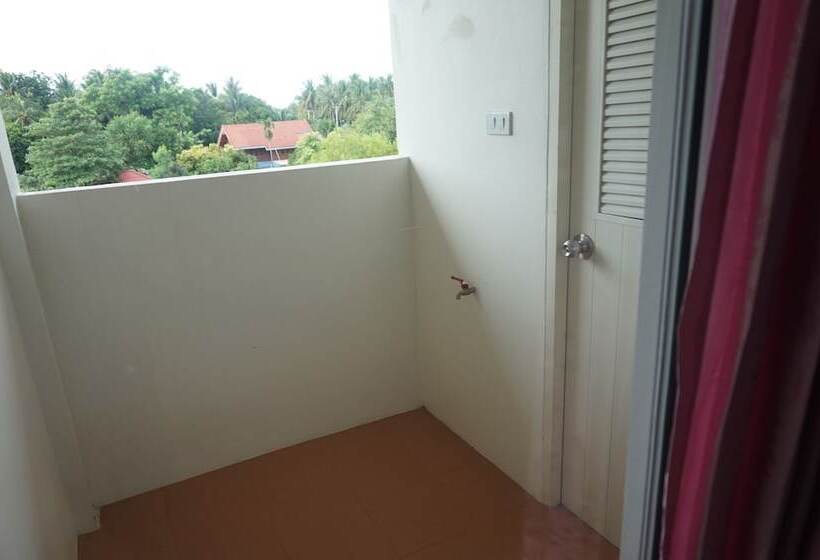 Отель Bumnsaya Place