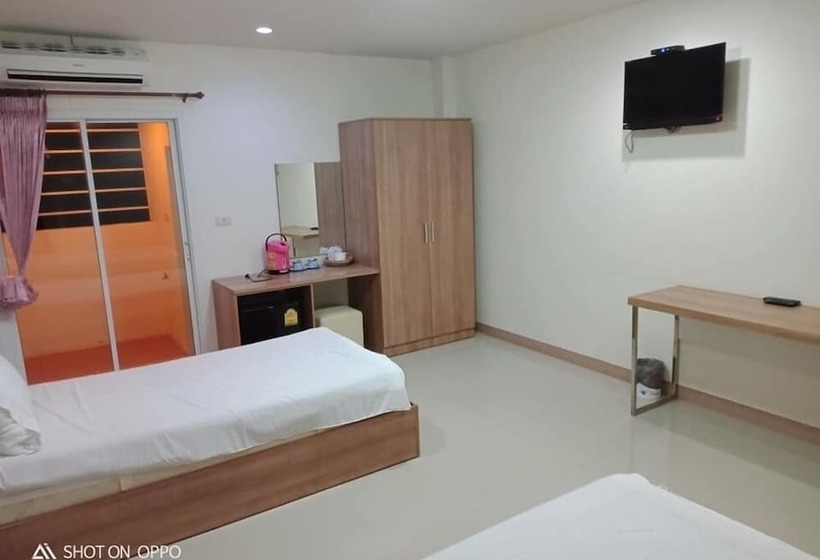 Отель Bumnsaya Place