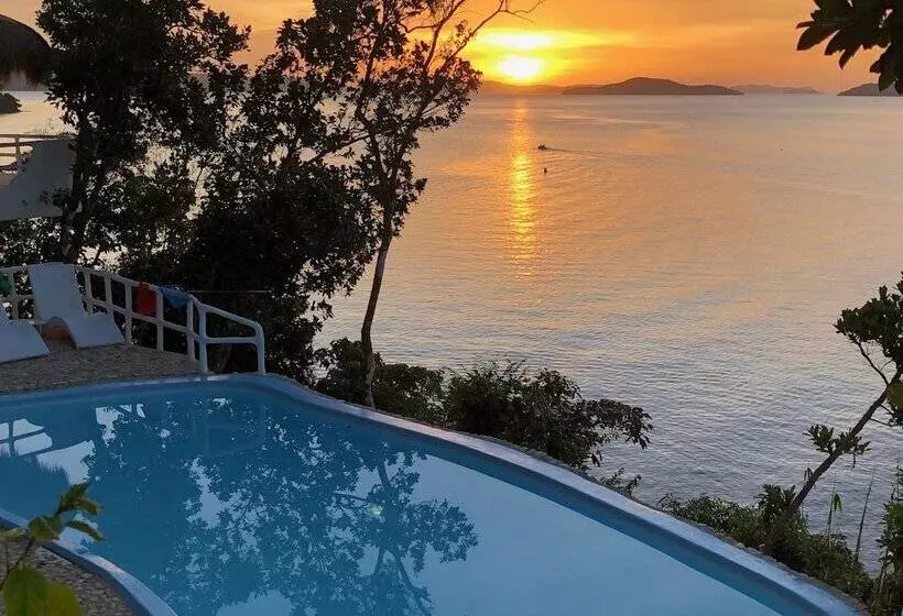 ホテル Pearl Bay Villas