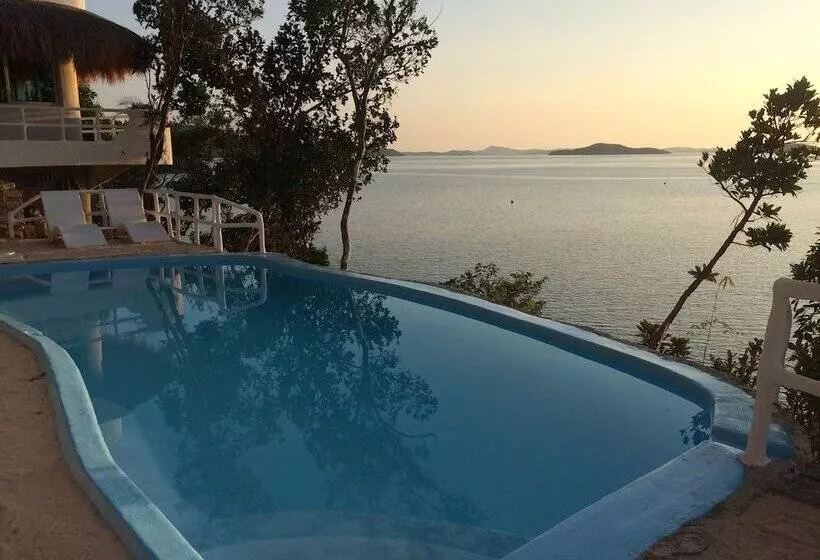 ホテル Pearl Bay Villas