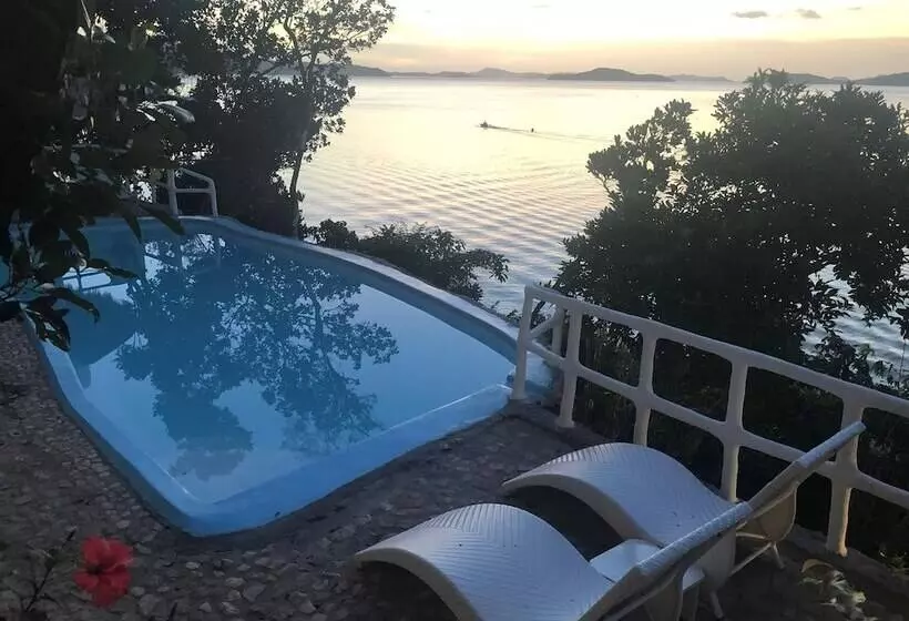 ホテル Pearl Bay Villas