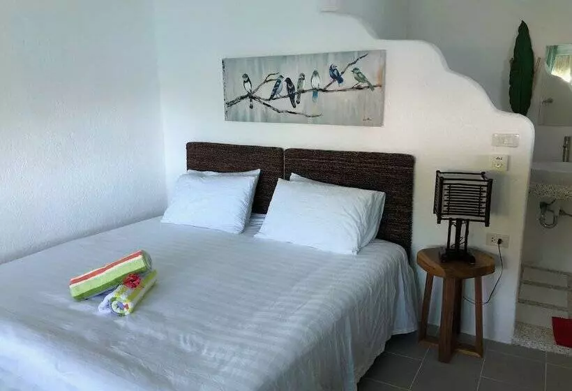 ホテル Pearl Bay Villas