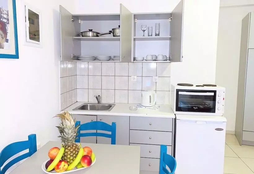 Kassavetis Center   Hotel Studios & Apartments