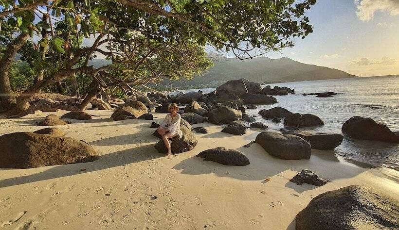 Panorama Guesthouse Apartments Beau Vallon Beach