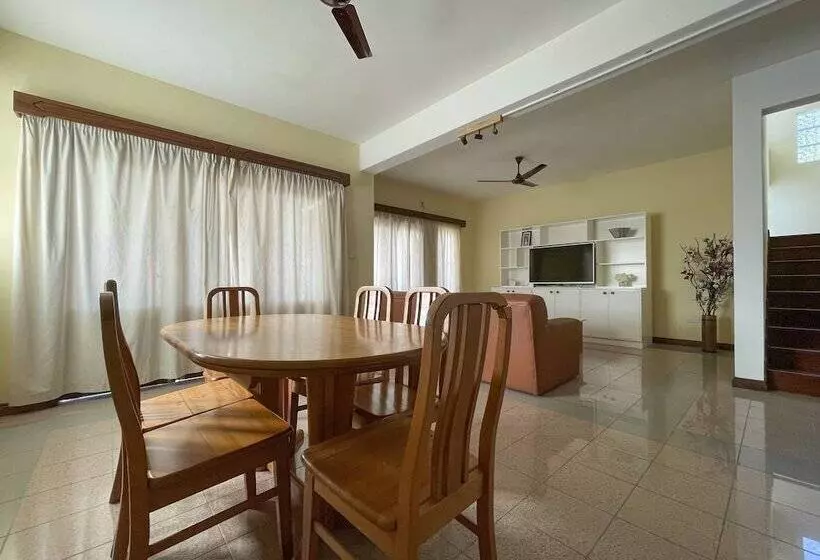 Panorama Guesthouse Apartments Beau Vallon Beach