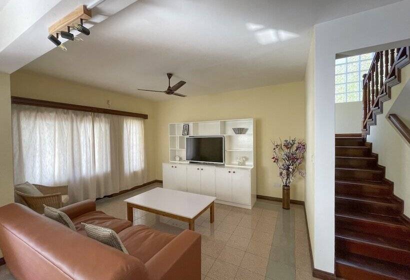 Panorama Guesthouse Apartments Beau Vallon Beach