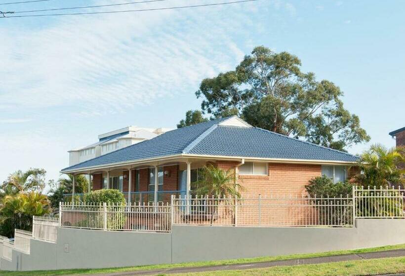 Ronald Avenue, 45, Villa Floridiana