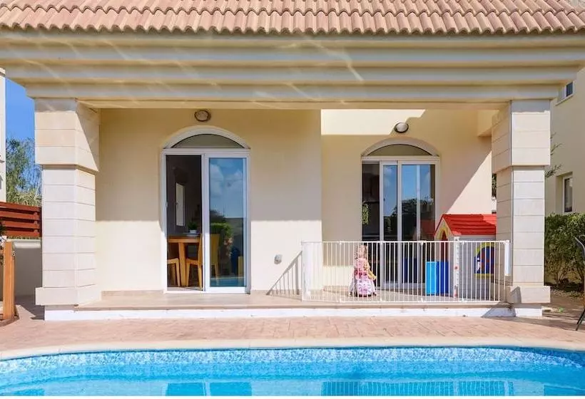 Villa Dorothy