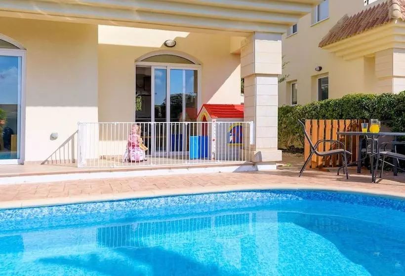 Villa Dorothy