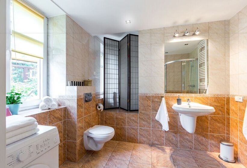 Wawel Cracow Old City Apartments   Friendhouse Apartments