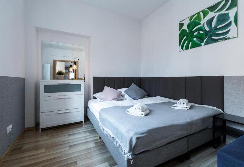 Wawel Cracow Old City Apartments   Friendhouse Apartments