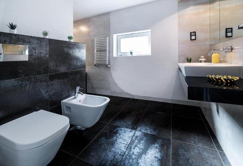 Wawel Cracow Old City Apartments   Friendhouse Apartments