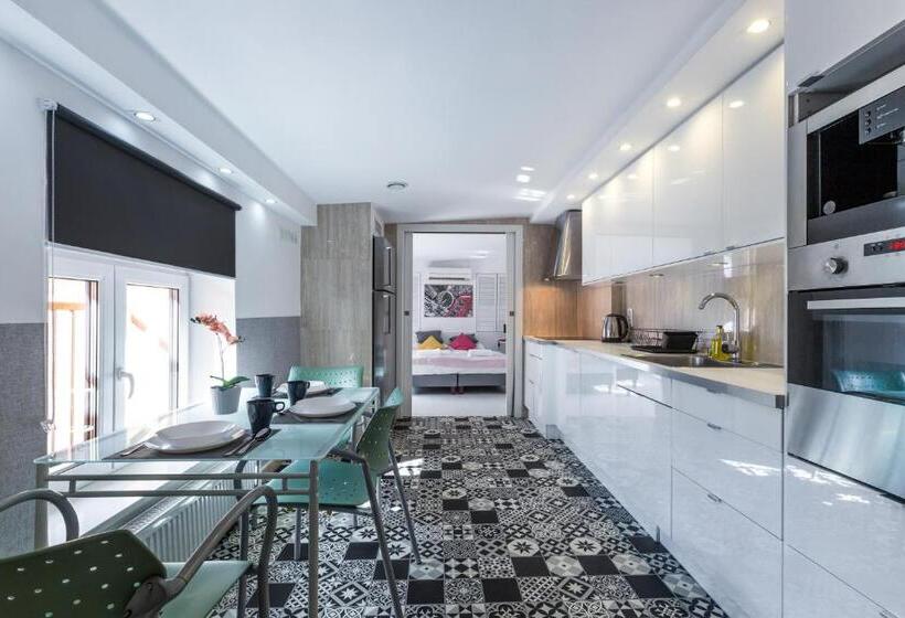 Wawel Cracow Old City Apartments   Friendhouse Apartments