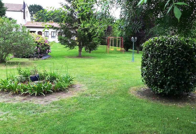 Apartamento Turísticos El Cueto