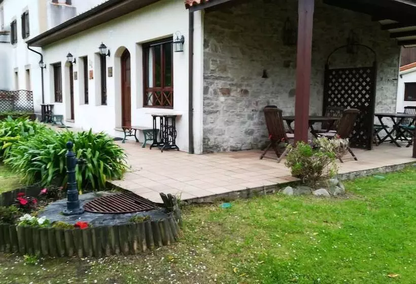 Apartamento Turísticos El Cueto