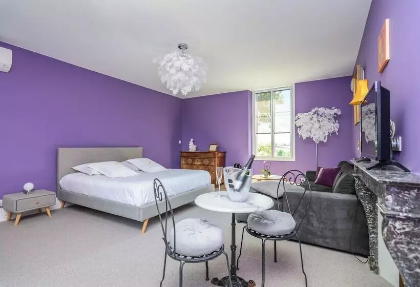 Aamiaismajoitus (B&B) Château De La Villeneuve