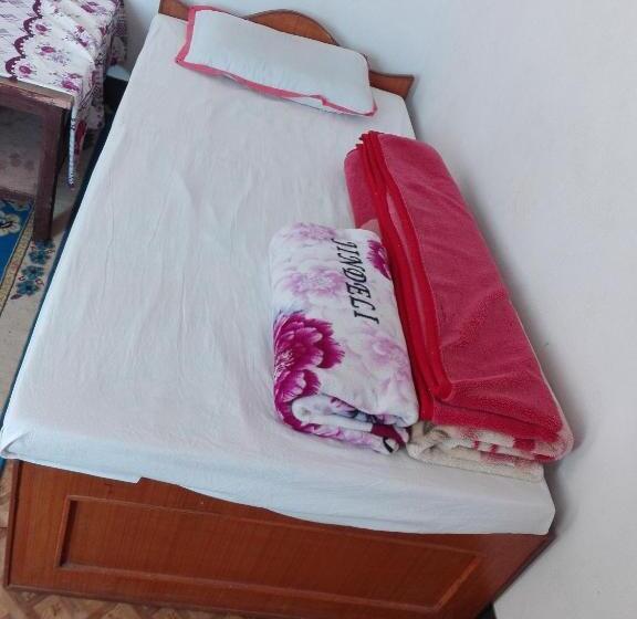 تختخواب و صبحانه Kayastha Restaurant & Lodge