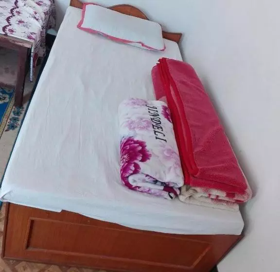 تختخواب و صبحانه Kayastha Restaurant & Lodge