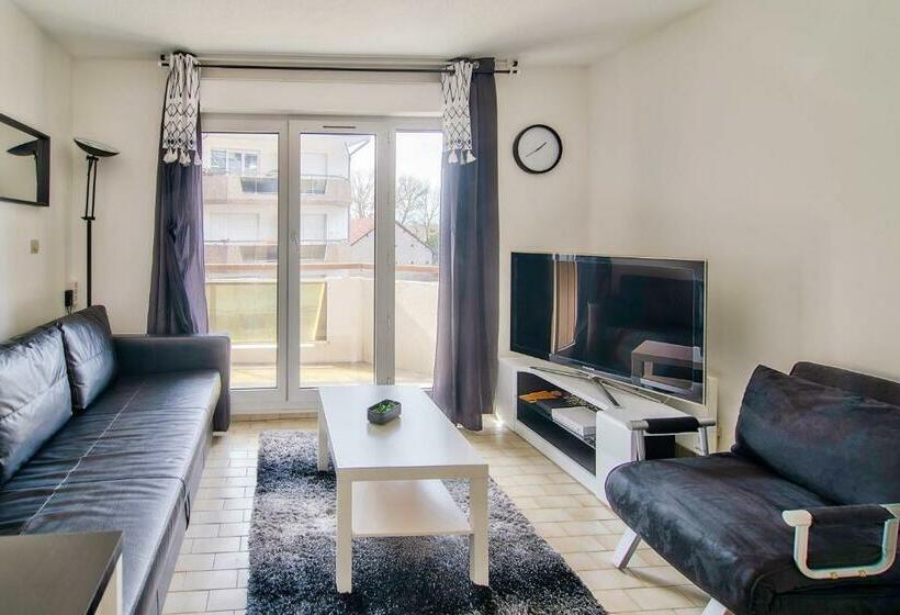 Studio Design Near Geneva