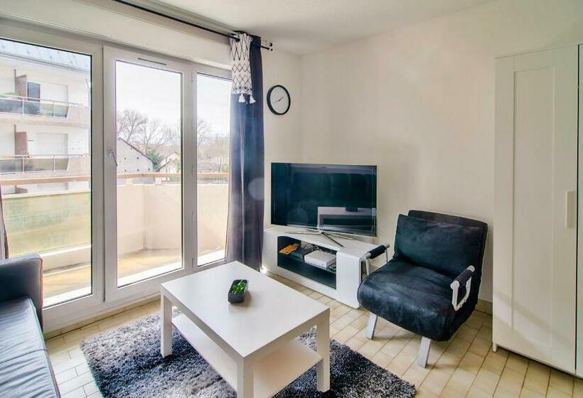 Studio Design Near Geneva