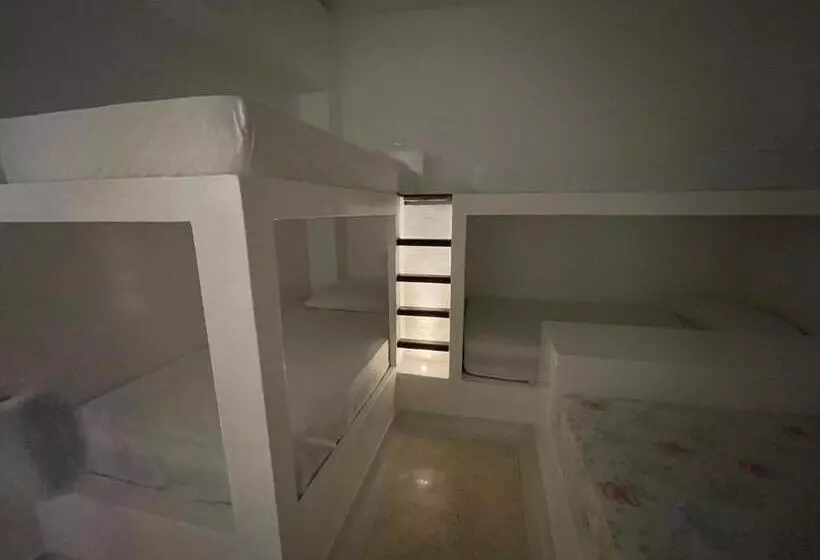 El Faro Hostel