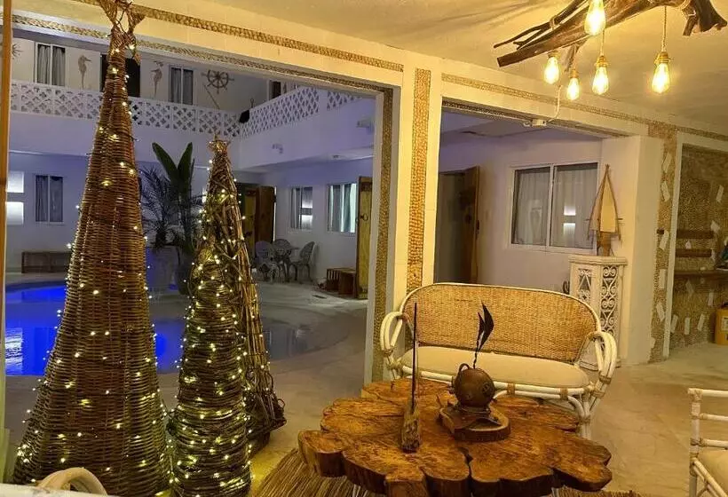 El Faro Hostel