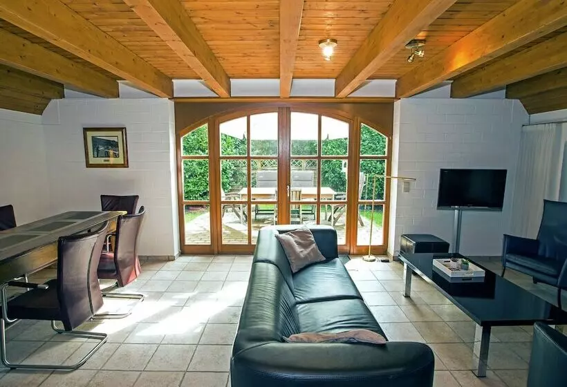 Exclusive Holiday Home In Uelsen With Conservatory