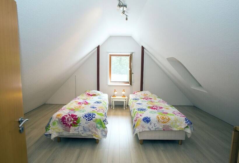 Exclusive Holiday Home In Uelsen With Conservatory