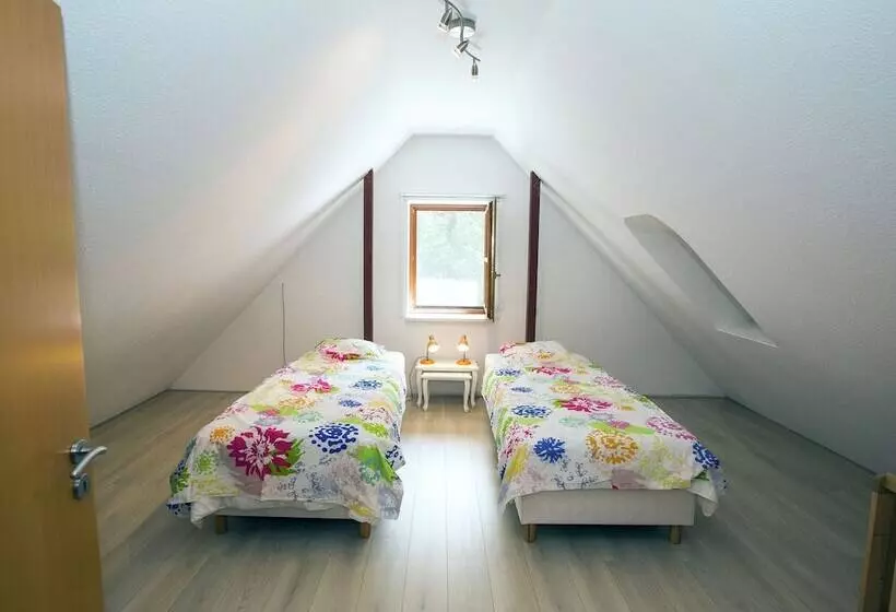 Exclusive Holiday Home In Uelsen With Conservatory