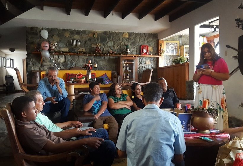 簡易ホテル El Meson De La Sierra