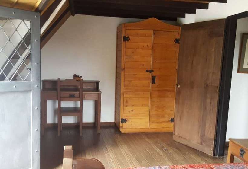 簡易ホテル El Meson De La Sierra