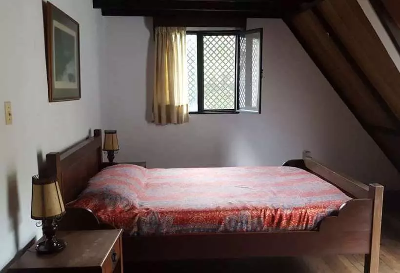 簡易ホテル El Meson De La Sierra