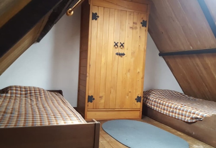 簡易ホテル El Meson De La Sierra